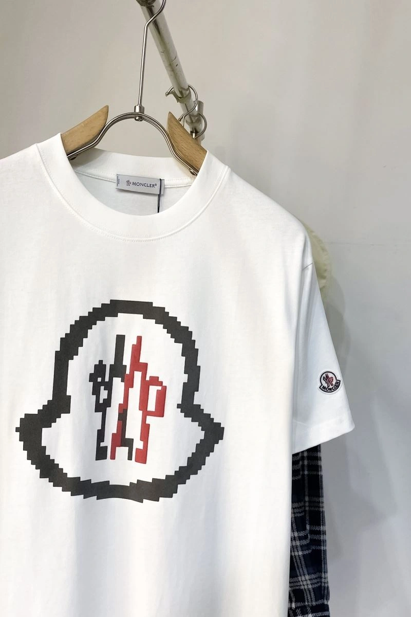 Moncler T-Shirts Trendsetting 143156