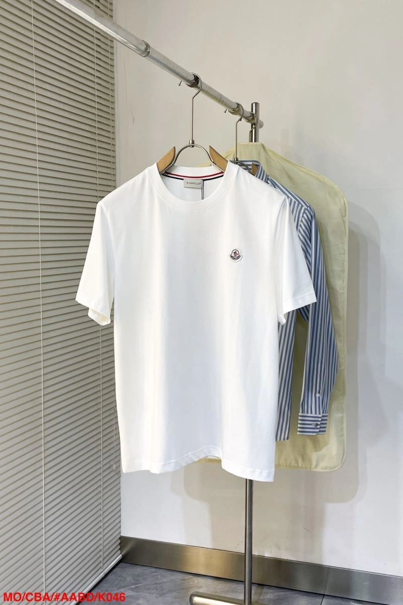 Moncler T-Shirts Durable 143230