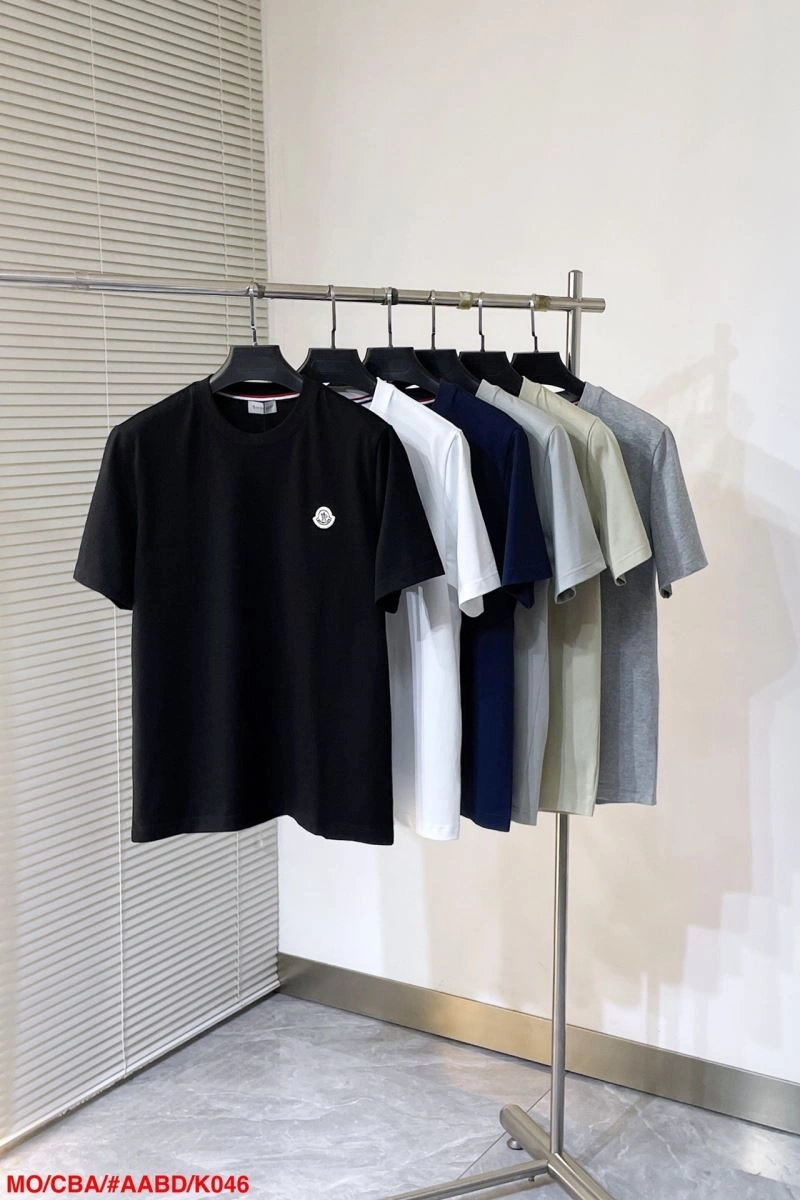 Moncler T-Shirts Durable 143230