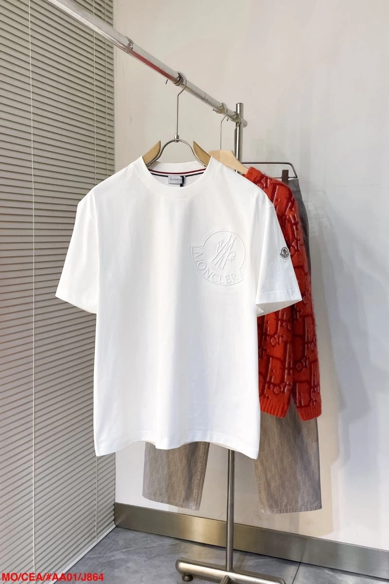 Flexible Moncler T-Shirts 143159