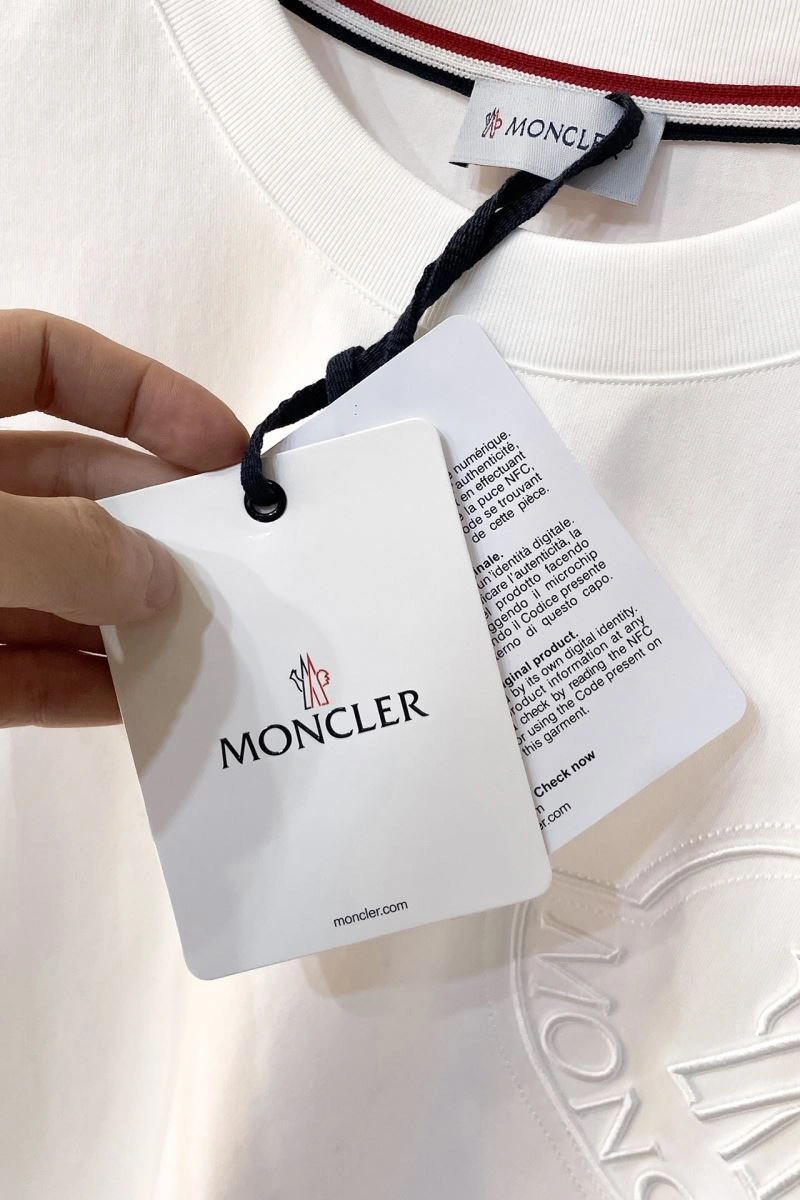 Flexible Moncler T-Shirts 143159