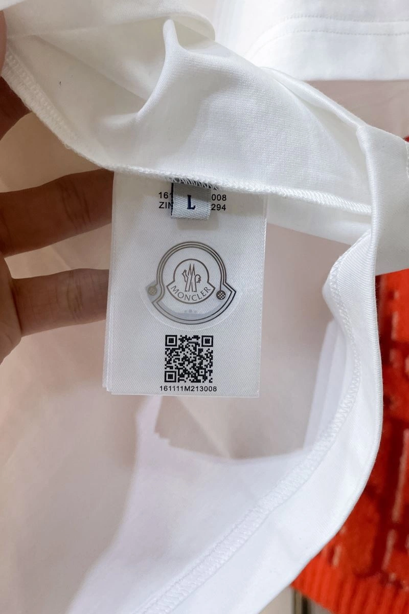 Flexible Moncler T-Shirts 143159