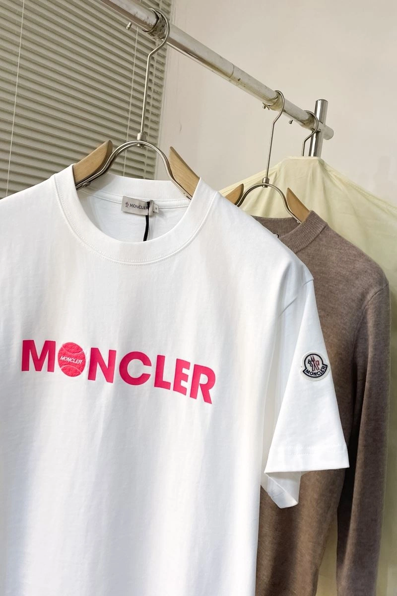 Moncler T-Shirts Timeless 143167