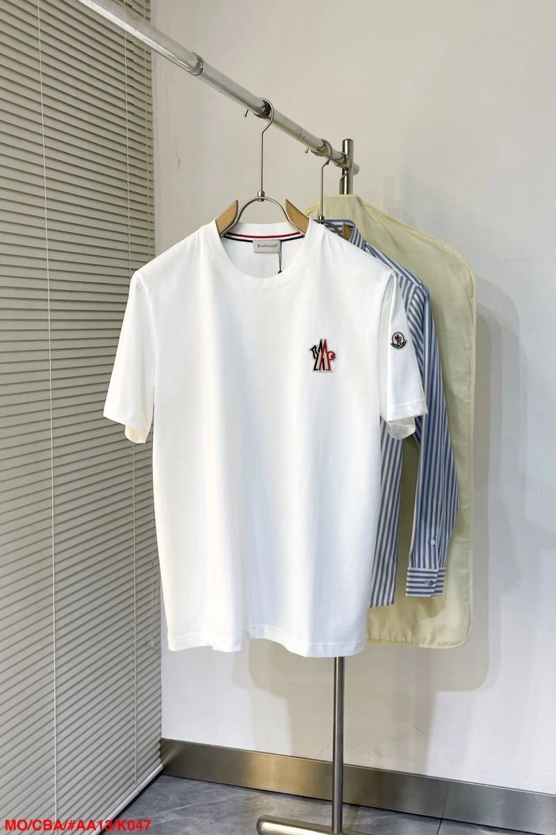 Bright Moncler T-Shirts 143149