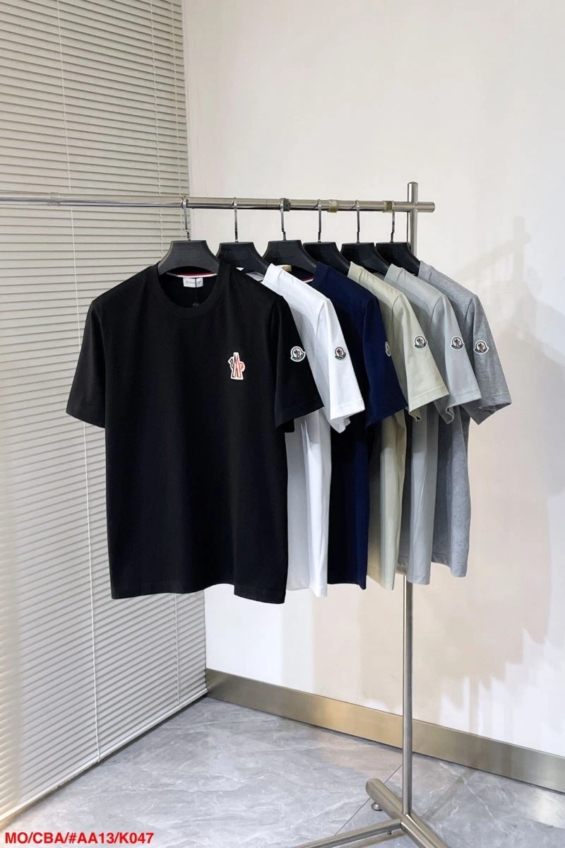 Bright Moncler T-Shirts 143149