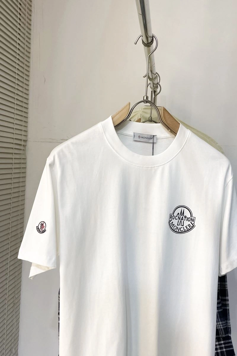 Comfortable Moncler T-Shirts 143148