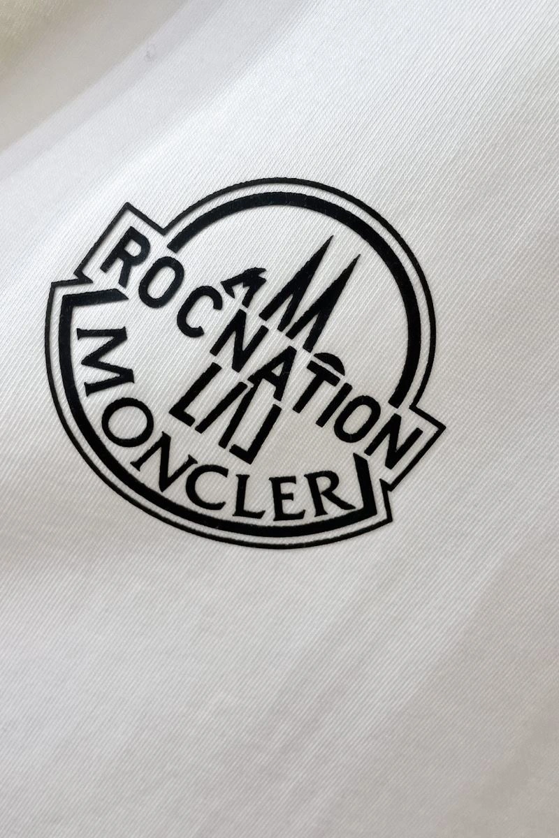 Comfortable Moncler T-Shirts 143148