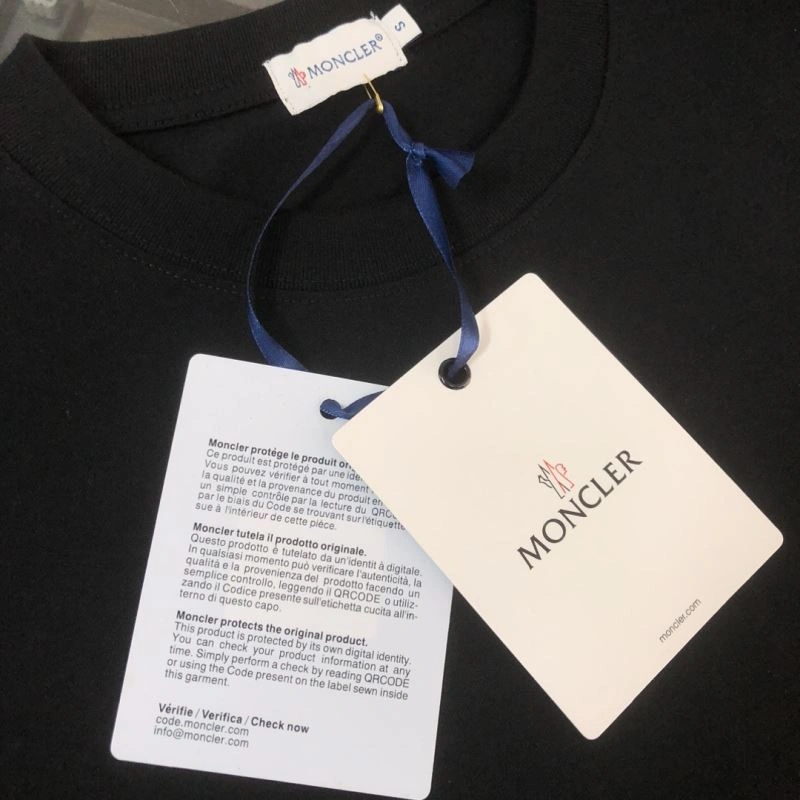 Functional Moncler T-Shirts 143152