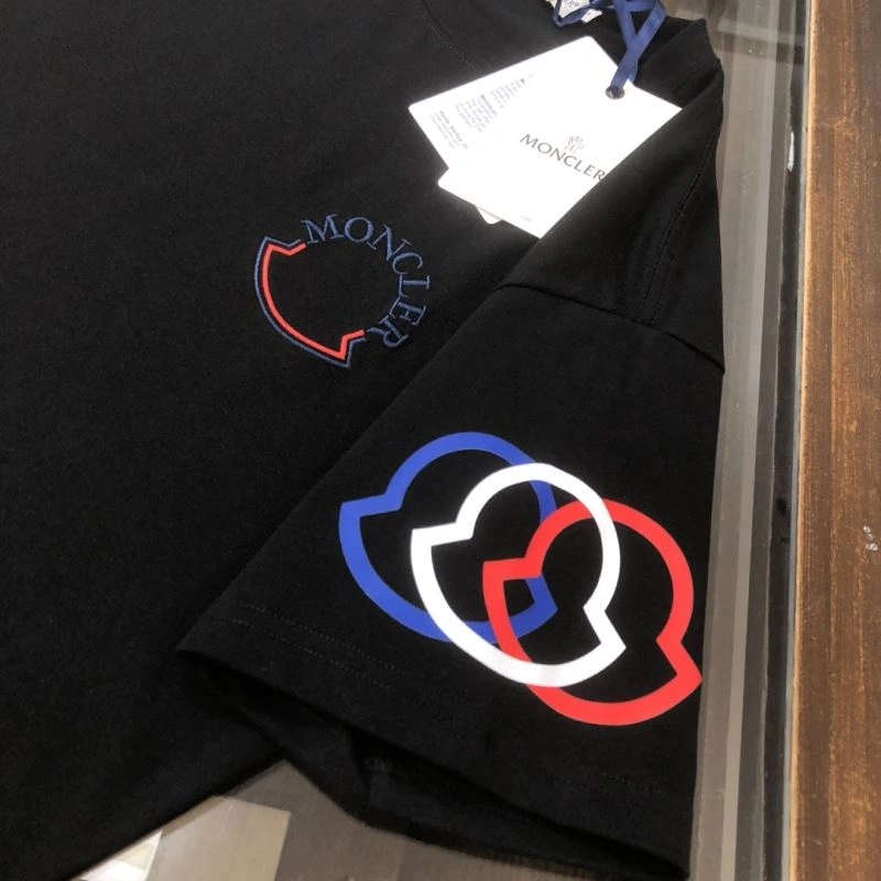 Functional Moncler T-Shirts 143152