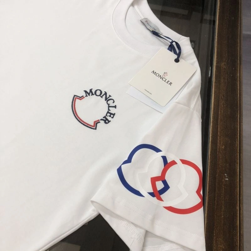 Moncler T-Shirts WellDesigned 143150