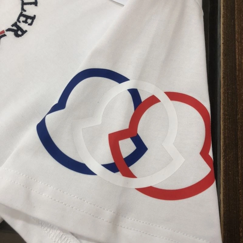 Moncler T-Shirts WellDesigned 143150