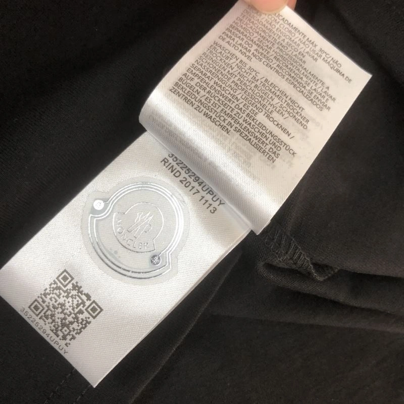 Moncler T-Shirts Sustainable 143147