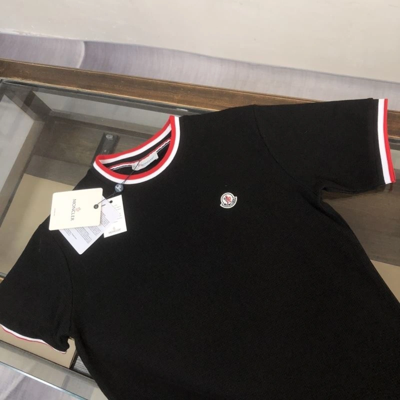 Moncler T-Shirts Fashionable 143144