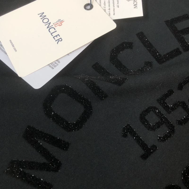 Moncler T-Shirts SunProtective 143143