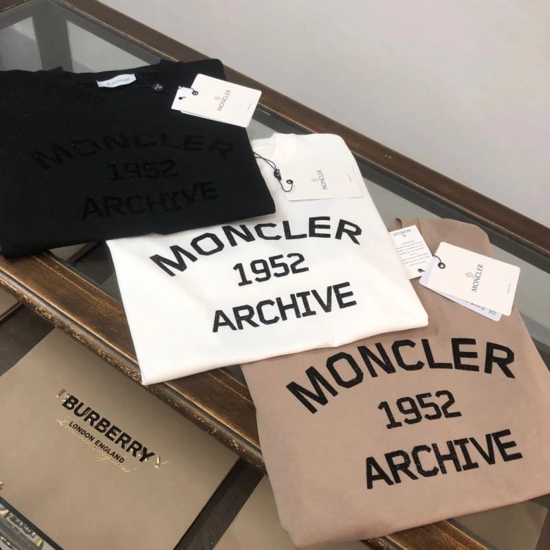 Moncler T-Shirts Trendy 143140