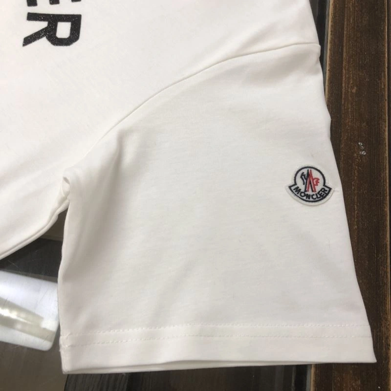 Moncler T-Shirts Trendy 143140