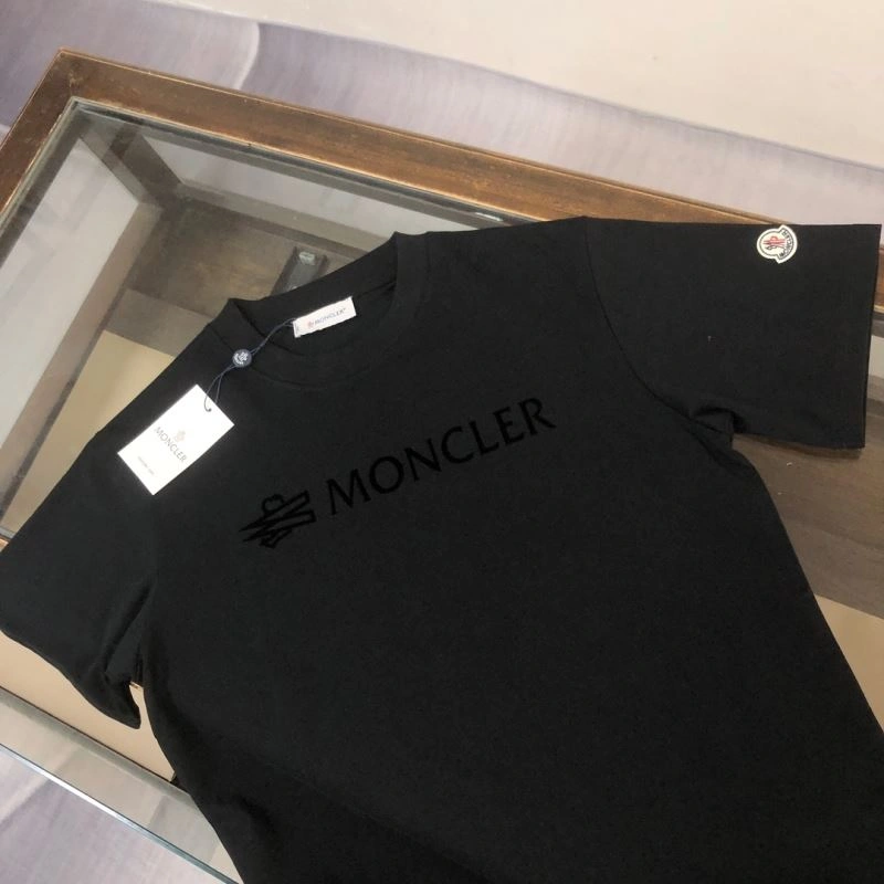 Moncler T-Shirts StreetReady 143134