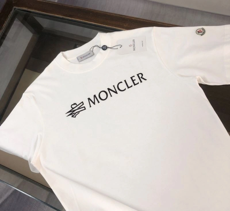 Moncler T-Shirts Tailored 143137