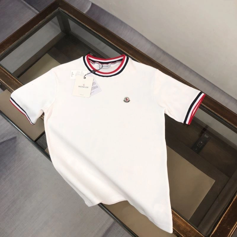 Moncler T-Shirts EyeCatching 143142