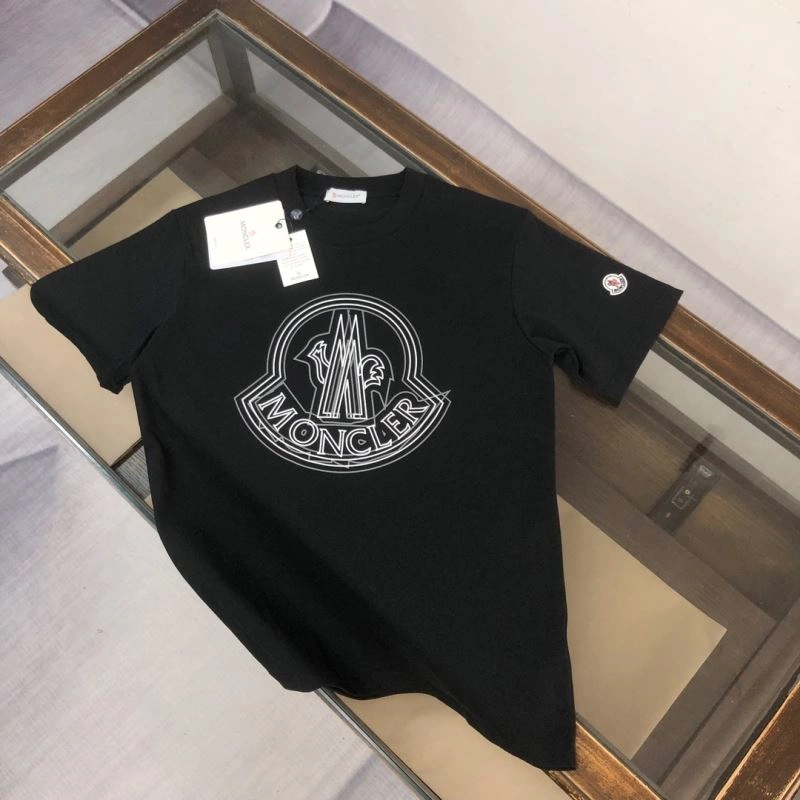 Moncler T-Shirts Comfortable 143128