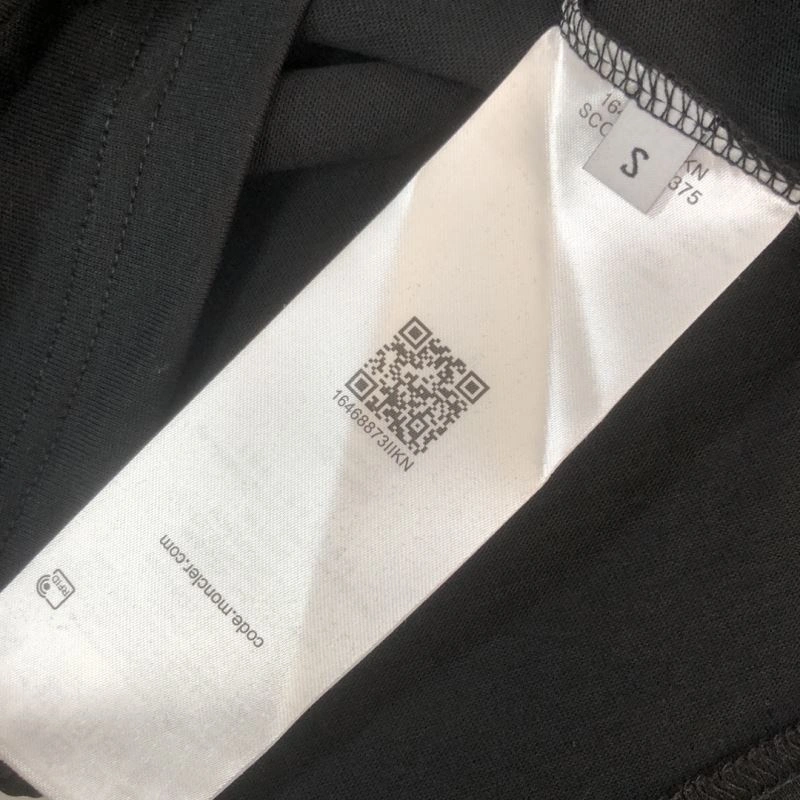 Moncler T-Shirts Comfortable 143128