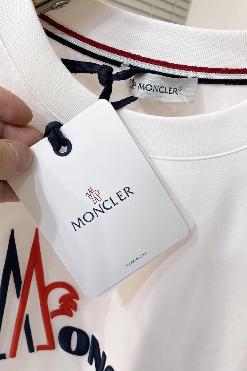 Casual Moncler T-Shirts 143125