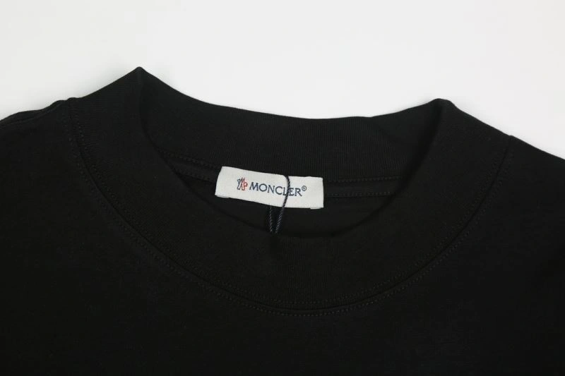 Sporty Moncler T-Shirts 143121