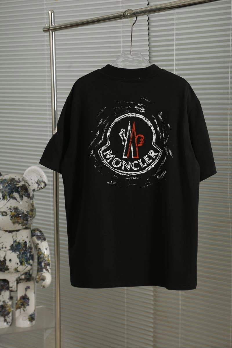 Sporty Moncler T-Shirts 143121