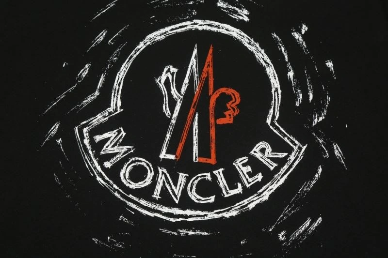 Sporty Moncler T-Shirts 143121