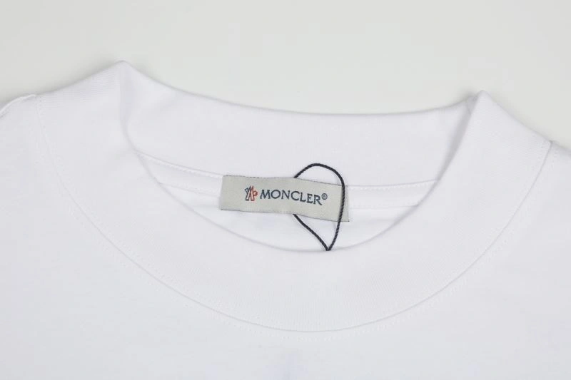 Minimalist Moncler T-Shirts 143135