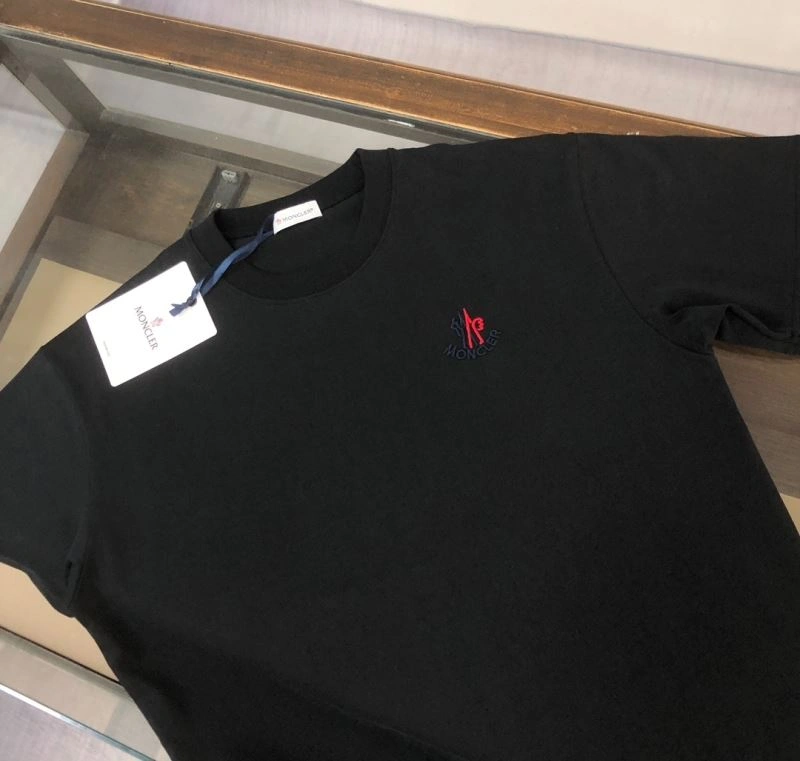 Sustainable Moncler T-Shirts 143120