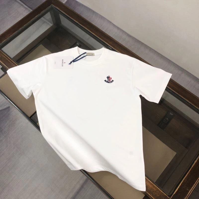 Bold Moncler T-Shirts 143115