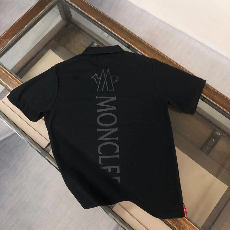 Moncler T-Shirts Sporty 143114