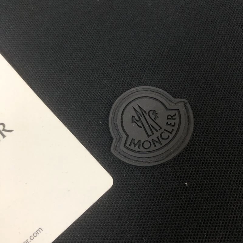 Moncler T-Shirts Sporty 143114