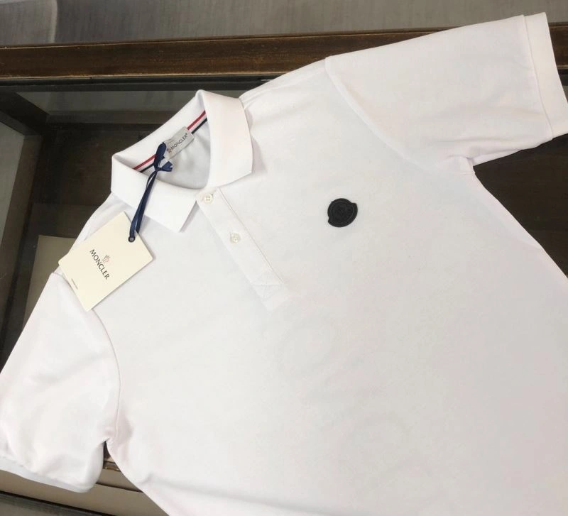 Moncler T-Shirts Lightweight 143138