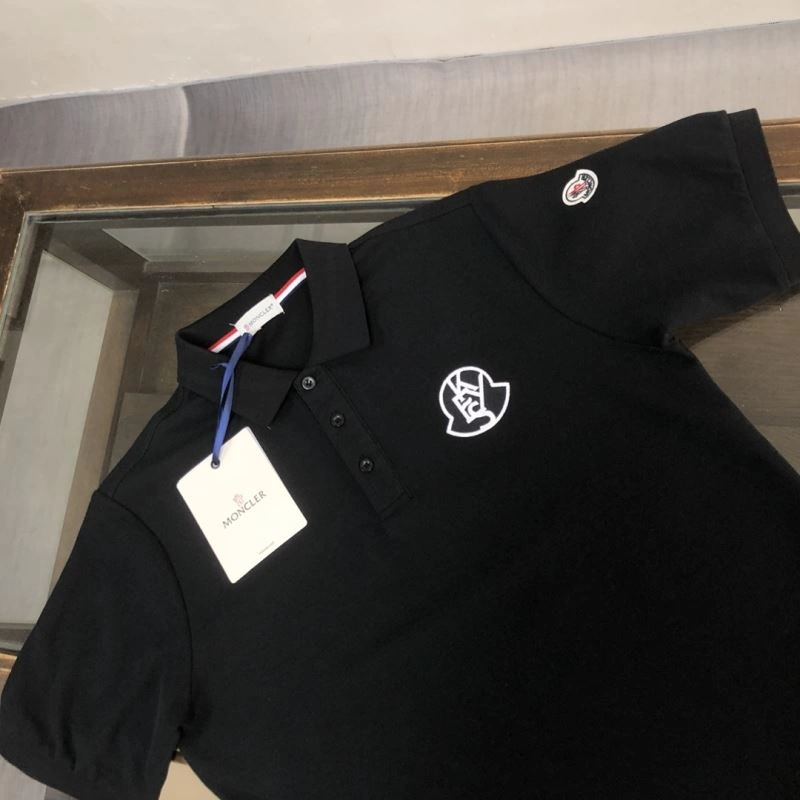 Moncler T-Shirts Neat 143103