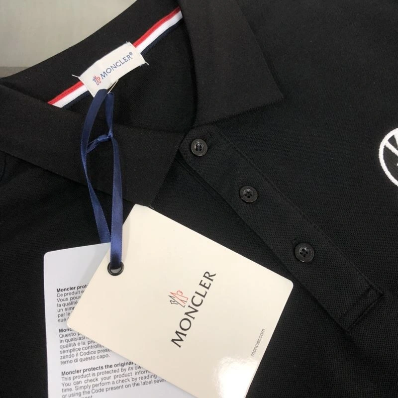 Moncler T-Shirts Neat 143103