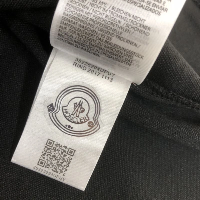 Moncler T-Shirts Functional 143105