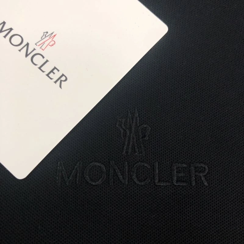 Moncler T-Shirts WrinkleFree 143098