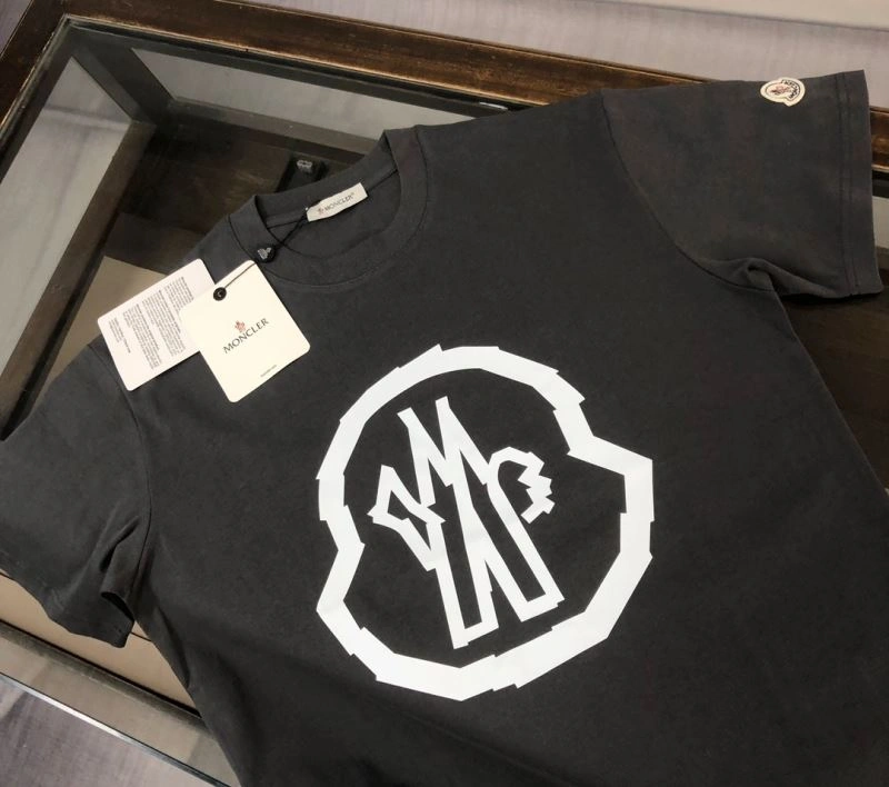 Moncler T-Shirts Packable 143084