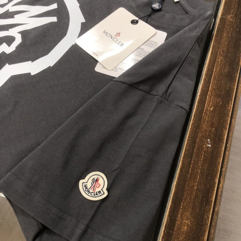 Moncler T-Shirts Packable 143084
