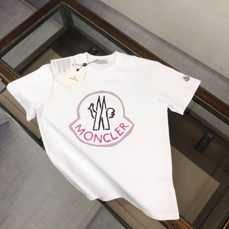 Moncler T-Shirts Soft 143071