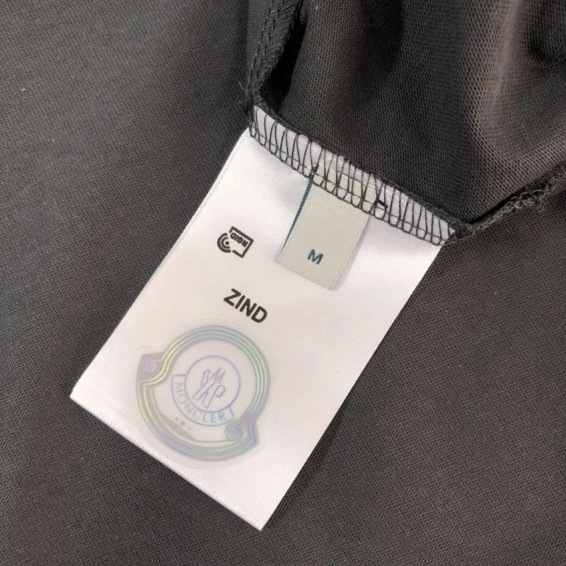 Moncler T-Shirts FlexibleFit 143074