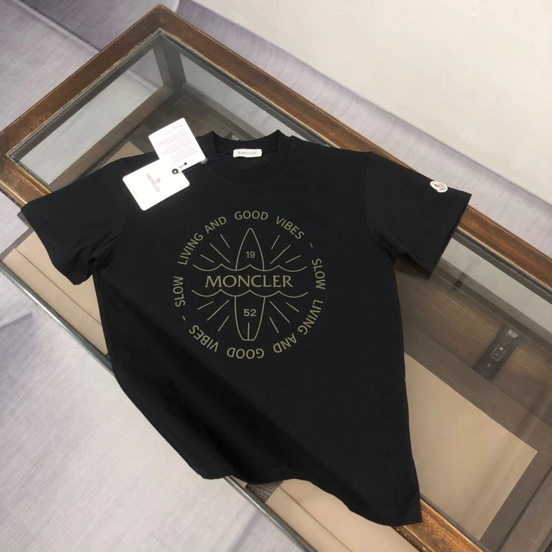 Moncler T-Shirts Lightweight 143092
