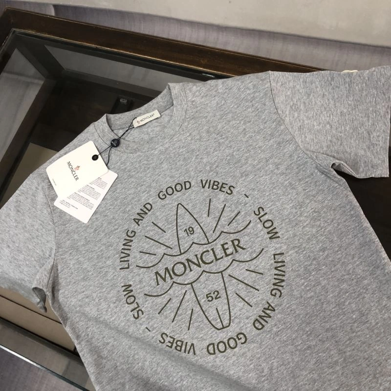 Chic Moncler T-Shirts 143073