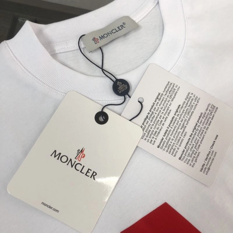 Stretchable Moncler T-Shirts 143067