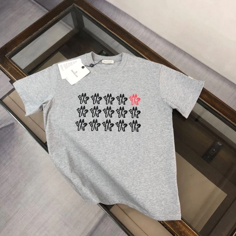 Moncler T-Shirts SunProtective 143064