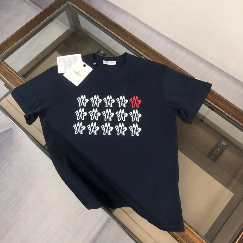 Moncler T-Shirts SunProtective 143063