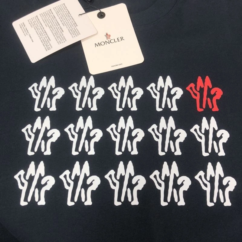Moncler T-Shirts SunProtective 143063