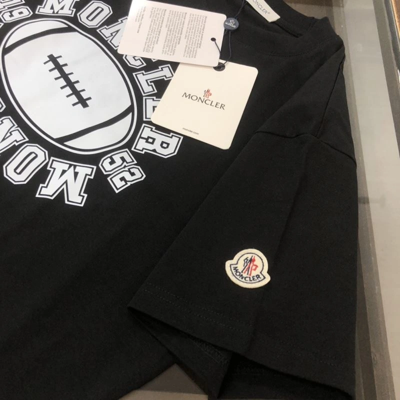 Effortless Moncler T-Shirts 143061